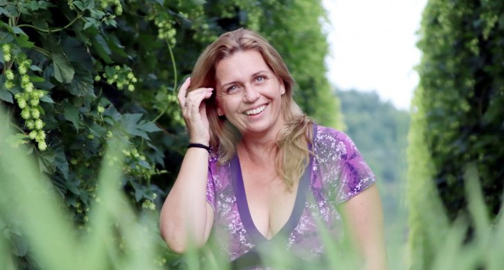 Jana Sindelarova.jpg